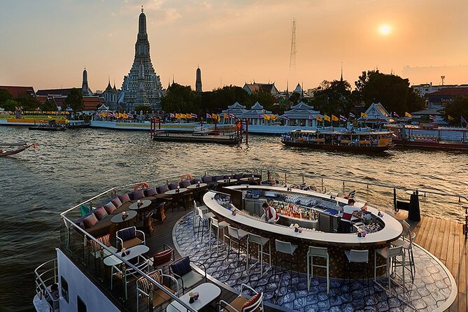 Saffron Luxury Dinner Cruise: A Journey on the River of Kings - Night-Route Highlights: Temples, Forts, and the Big Bridge Shot