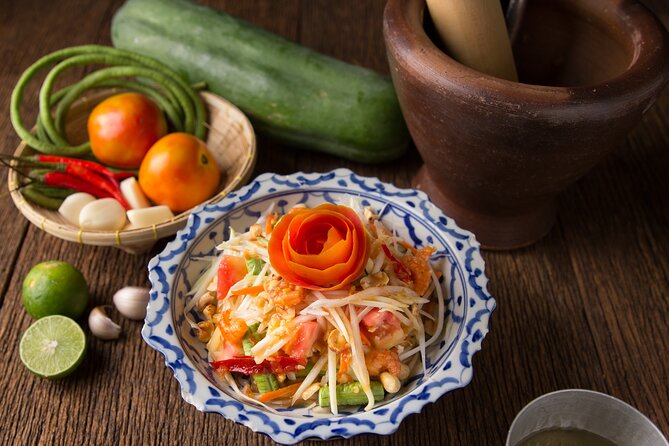 Sompong Thai Cooking School - Meal time: lunch and dinner that actually uses your cooking