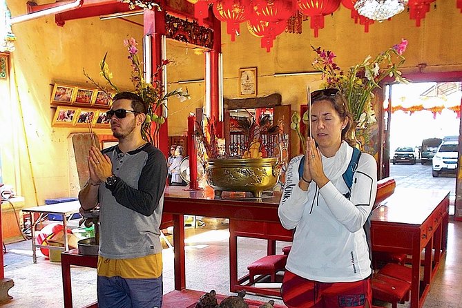 Thai Culture and Local Life 4- Hour Bangkok Bike Tour - What the ride feels like: pace, curves, and staying safe