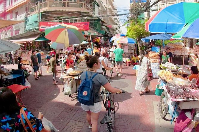 Thai Culture and Local Life 4- Hour Bangkok Bike Tour - Pak Khlong Flower Talat: the market that smells like Thailand