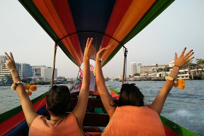 Thai Tour Guide : PRIVATE Highlight of Bangkok + Canal Tour + Simple Thai Lunch - Pak Khlong Flower Talat: wholesale energy and fresh market variety