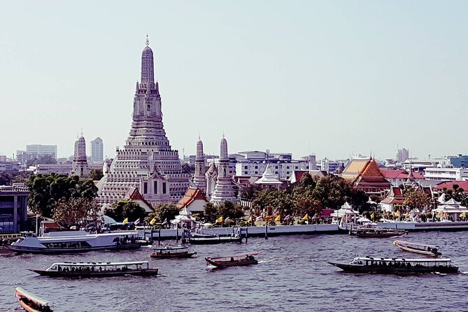 Thai Tour Guide : PRIVATE Highlight of Bangkok + Canal Tour + Simple Thai Lunch - Wat Arun, the Temple of Dawn: 67 meters of riverside detail