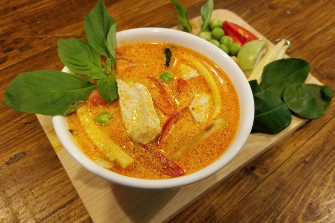 Tingly Thai Cooking Class with Morning Market Tour - Wat Kheak fresh Market at 8:35: learn Thai ingredients the real way